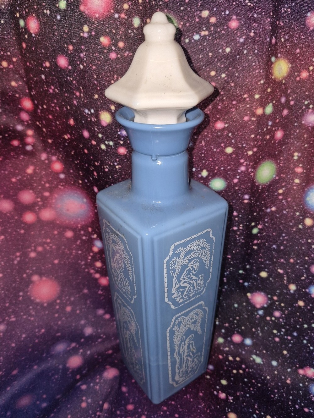 🥃✨ Vintage 1960s Jim Beam “Blue & White Shepherd” Milk Glass Decanter 🐑🐕🤍💙